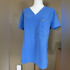 Figs Light Blue Technical Collection Catarina Scrub Top 1 pocket